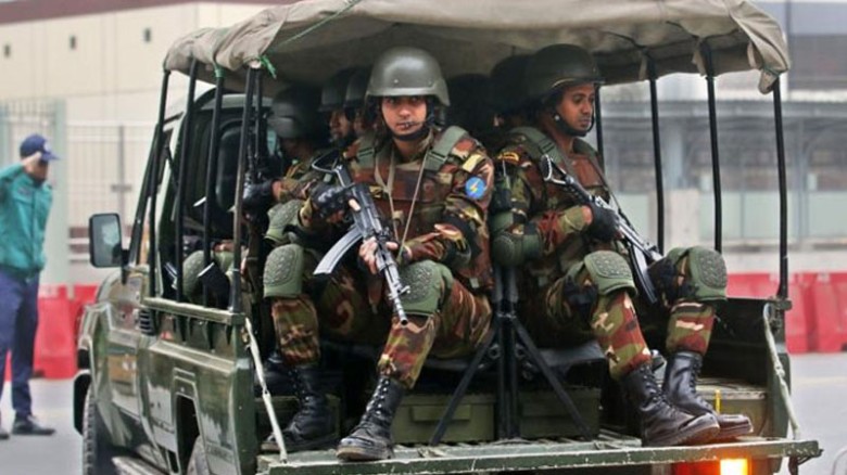 আরো সাড়ে ৪ মাস বাড়লো সশস্ত্র বাহিনীর ম্যাজিস্ট্রেসি ক্ষমতা