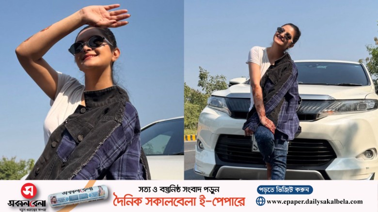 পিঠা খাওয়ার উদ্দেশ্যে ঢাকা ছাড়লেন পরীমণি