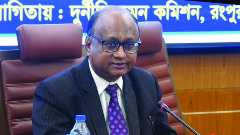 চাঁদাবাজ নয়, সৎ প্রতিনিধি নির্বাচিত হলে দুর্নীতি কমবে: দুদক চেয়ারম্যান