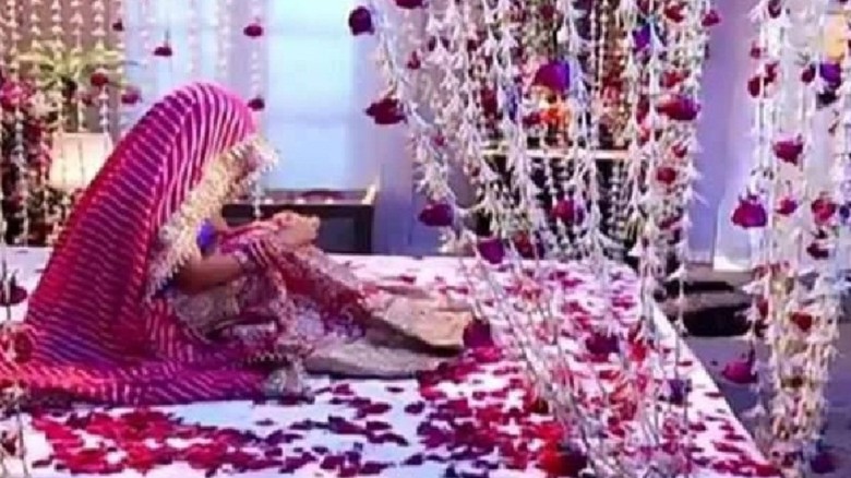 বাসরঘরে মুখ ধোয়ার পর ‘অচেনা’ নববধূ, অভিযোগ গড়াল আদালতে!